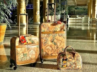 تولید و فروش انواع کیف و چمدان توس استار در مشهد