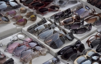 فروشگاه عینک منوچهری در شیراز 