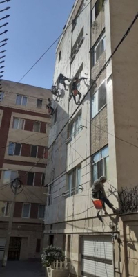 پیچ و رولپلاک نمای ساختمان کامران در تهران